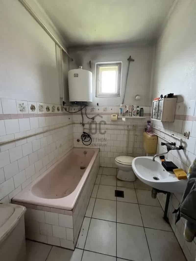 91 nm-es 3 szobás családi ház eladó Martonyiban