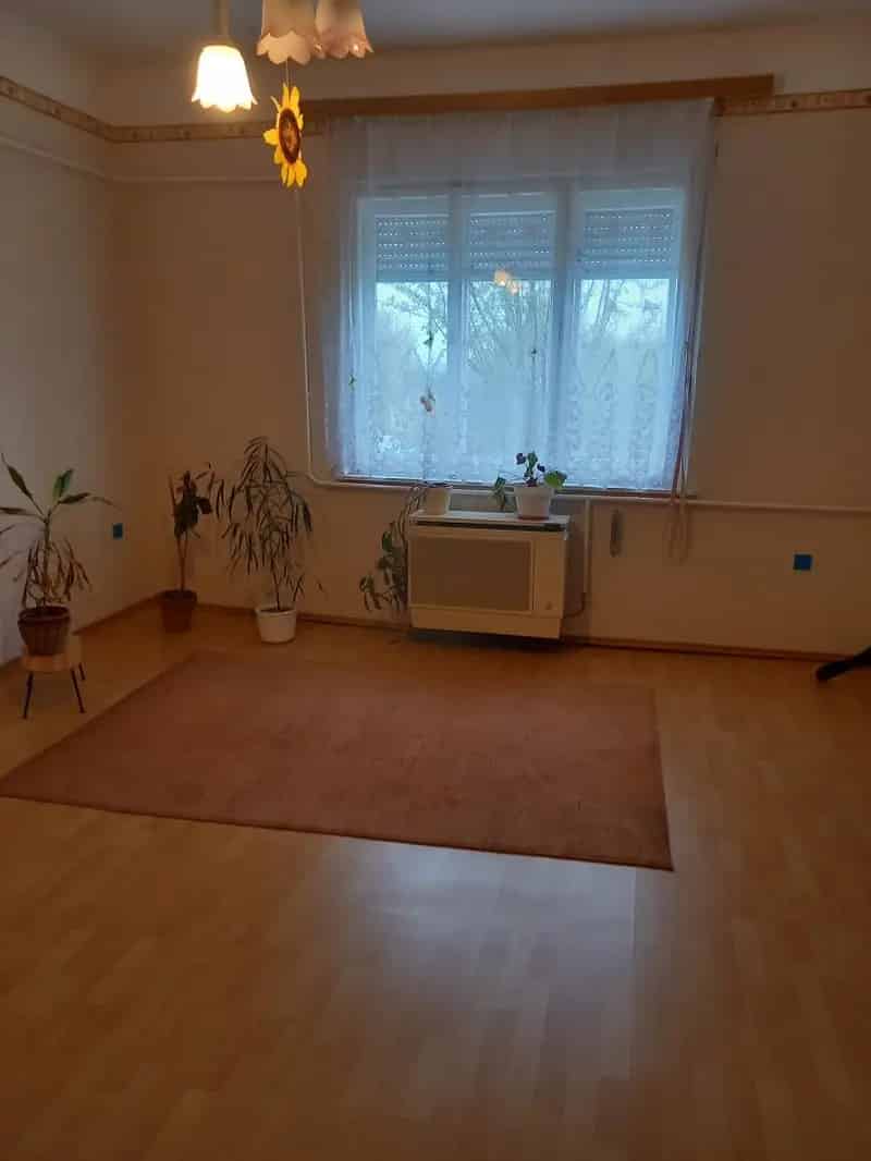 Zagyvarékasi 100nm-es 2 1 szoba családi ház eladó