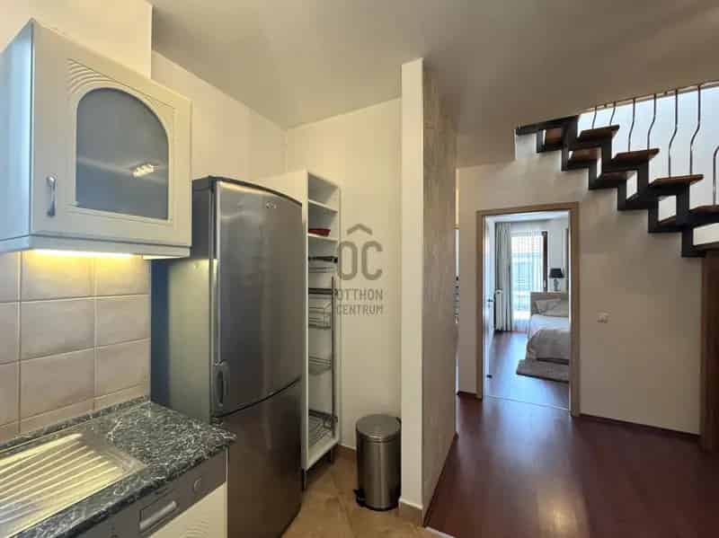 Opera környéki penthouse lakás eladó - 97nm + 85nm terasz