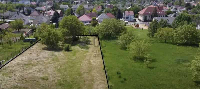 1629 nm-es Belterületi Telek Pannonhalma K	zel	ben