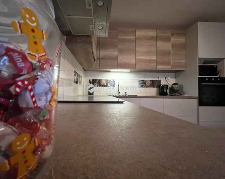 80 m2-es 3 szobás családi ház eladó Nagykőrösön
