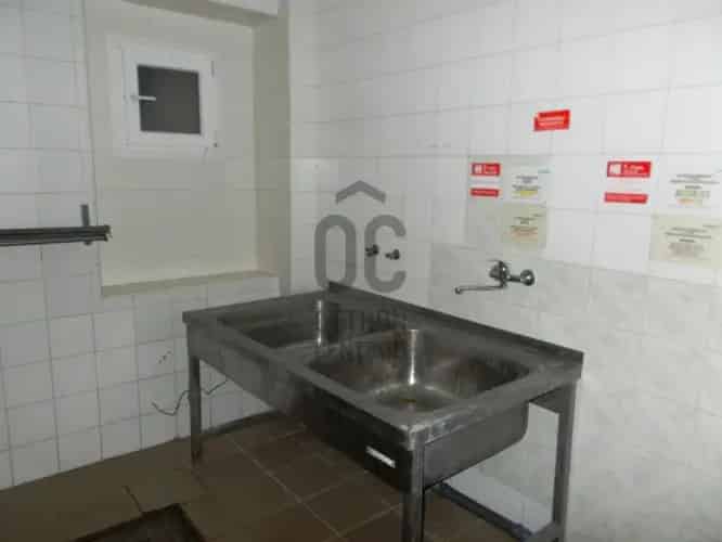 Balatonfenyvesi eladó kereskedelmi ingatlan UZ014188