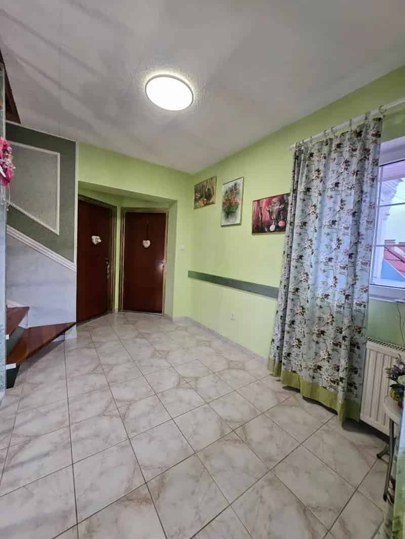 Hévízi 11 szobás családi ház eladó