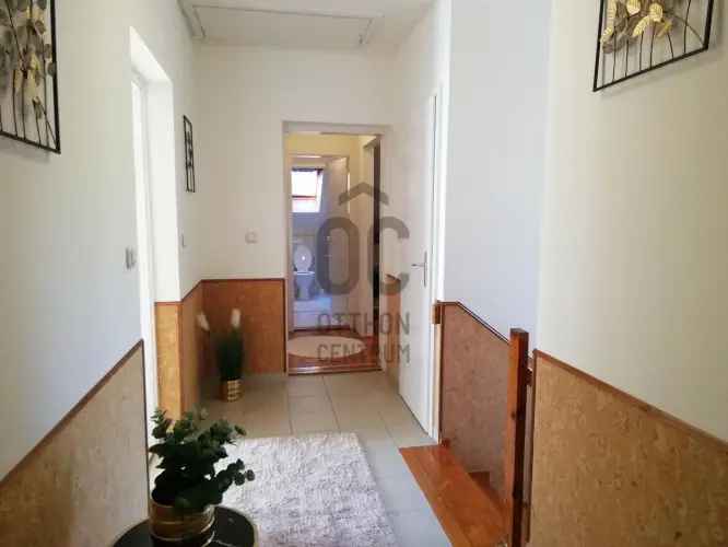 Keszthelyi eladó családi ház Zámorban