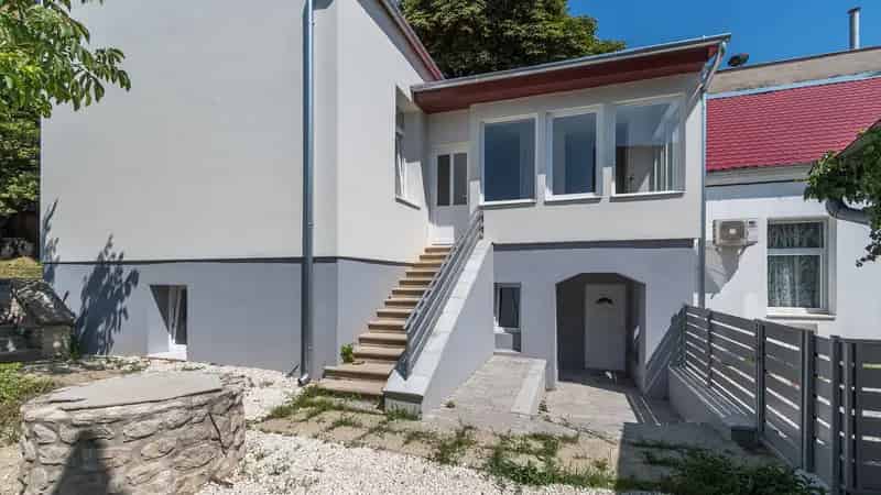 Eladó Keszthelyi Polgári Lakás - Felújított