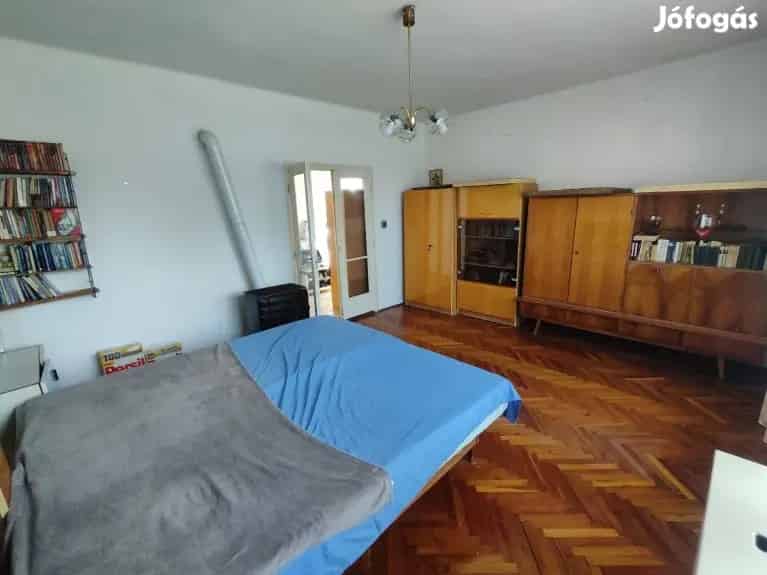 Családi ház eladó Szeghalomban - 1440m2 telek - Gyümölcsfák - Kút