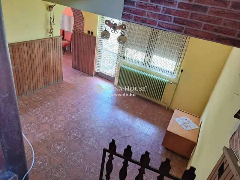 220 m2-es családi ház Kaposszerdahelyen