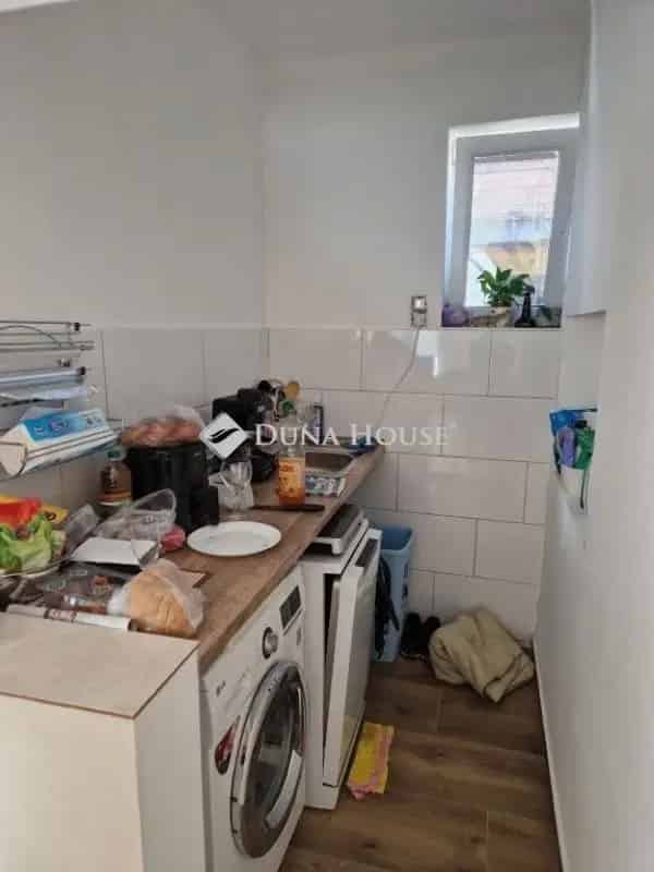72 m2-es felújított Kádár-kocka Monoron - Jászai iskola közelében