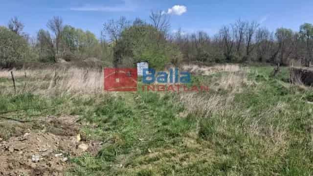 Vései családi ház eladó 1103 m2-es telken