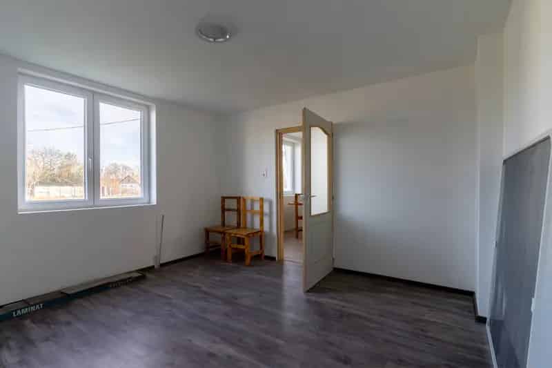 145m2-es Felujitott Teglahaz 3500m2-es Telken Garazssal