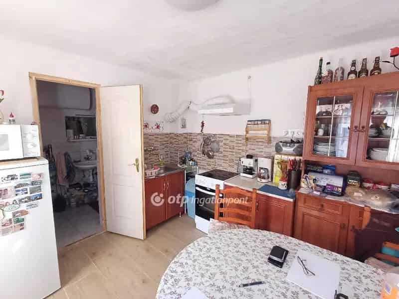 Ház Kiadó , Pétervásárai járás, Alföld és Észak