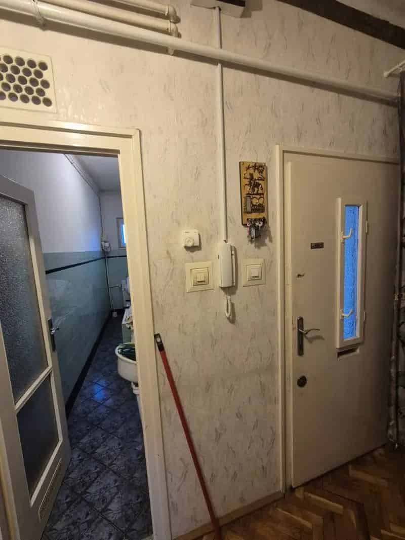 Felujitando 58 nm-es lakás Győrben beépíthető padlástérrel és garázzsal