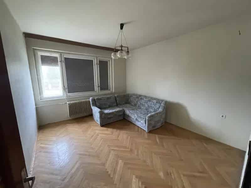 Halászi családi ház eladó - 1080m2 telek, melléképület