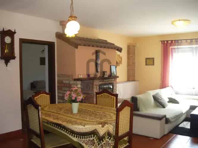 Szantodi elado csalad ház 2 apartmannal es fagyizóval