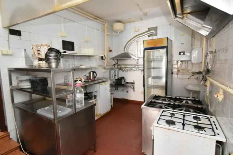 Hévízi Apartmanház Vendéglővel Eladó