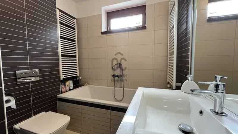 Szekszárd Napfény utca 62m2-es lakás eladó