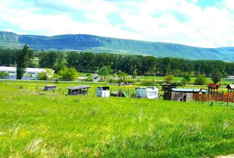 Nyaraló Eladó in Dorog, Dunántúl