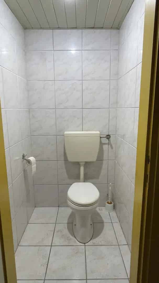 Budapest XII kerület  136 m2-es üzlethelyiség kiadó
