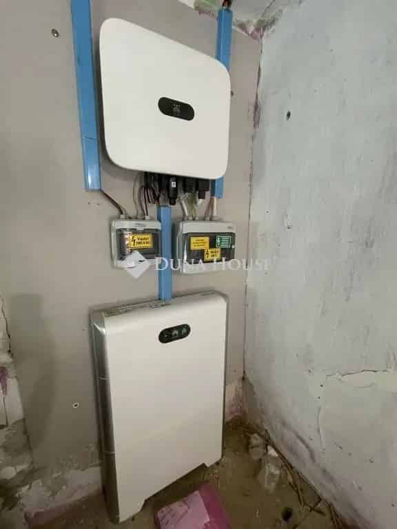 Felujitando Paraszthaz Erdoveli Telekkel 5 KW Napelemmel