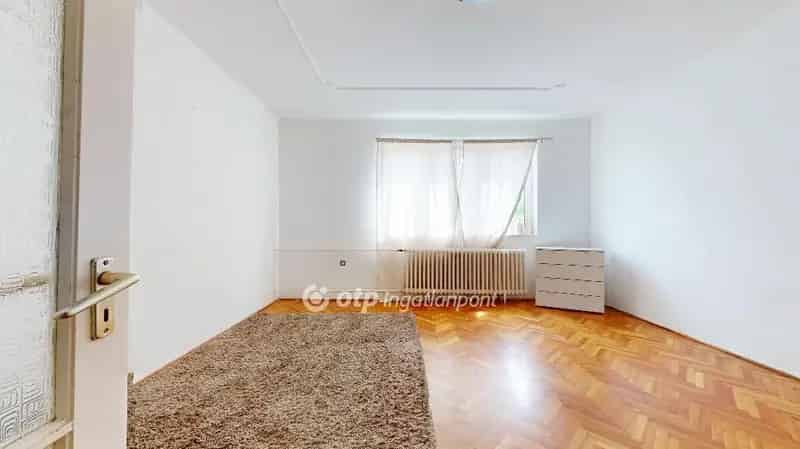 Eladó családi ház Tiszaeszlár - 87 nm 2 1 szoba 1440 nm telek