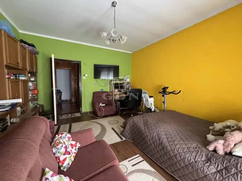 180m2-es Családi Ház 6500m2-es Telekkel Eladó