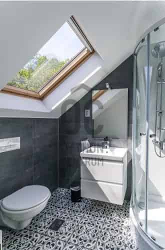 Csákvári eladó családi ház DHZ015974 panorámás apartmanház