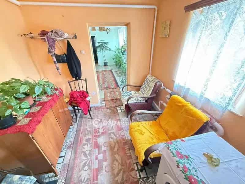 Nagy családi ház eladó Tiszakécskén