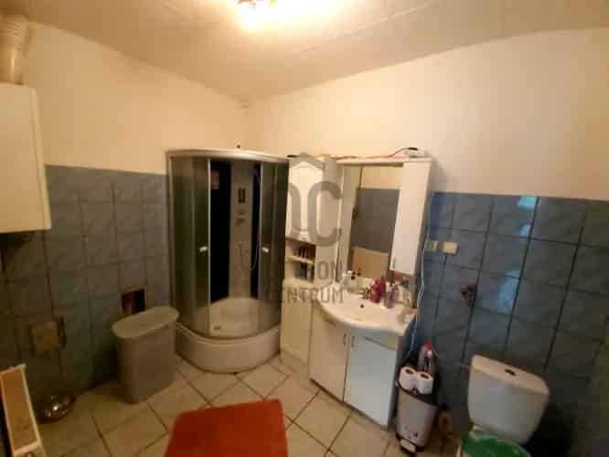 Budapest XV kerületi 7 szobás sorházi házrész eladó