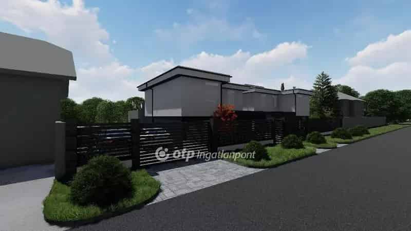 Miskolc Belváros Ikerház 129nm 2 Terasz 150nm Udvar