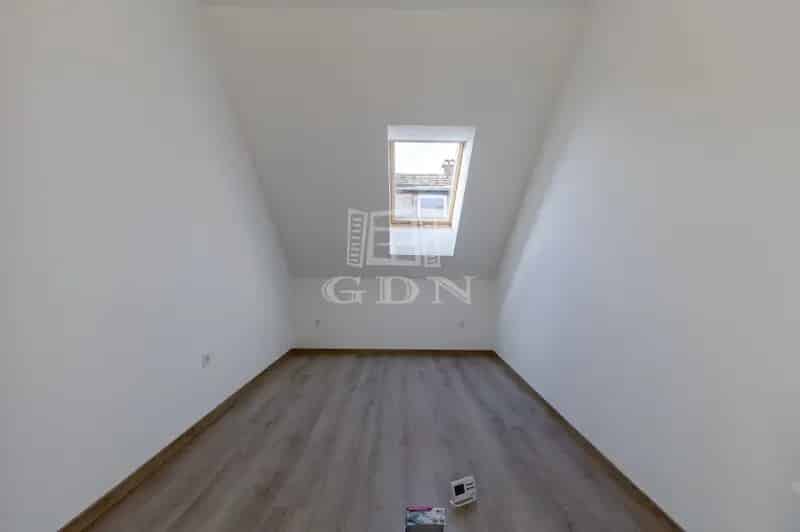 71 nm-es 1 1 szobás teraszos lakás eladó Budapest XVI kerületben