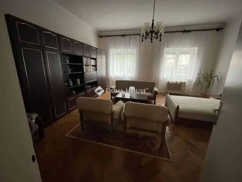 90m2-es családi ház eladó Sárváron