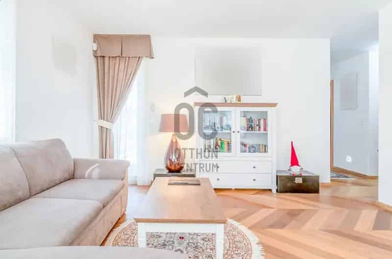Törökvészi Luxus Penthouse Lakás Eladó