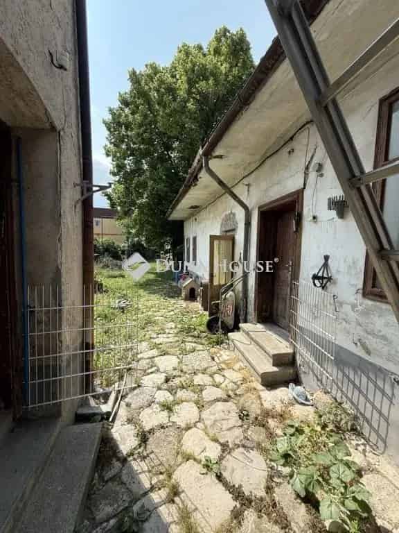 Jánossomorja 3 Lakásos Felújítandó Ingatlan Eladó