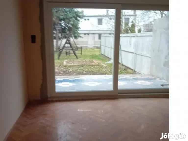 134 nm-es Hajdúszoboszlói Sorház Eladó