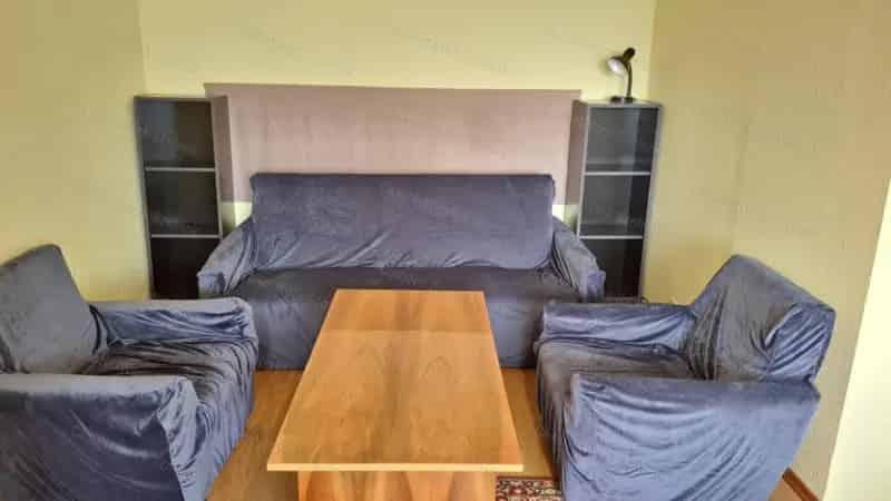 Szolnoki 1 szobás bútorozott lakás kiadó 7 emeleten