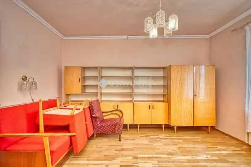 77 m2-es családi ház Vecsésen eladó