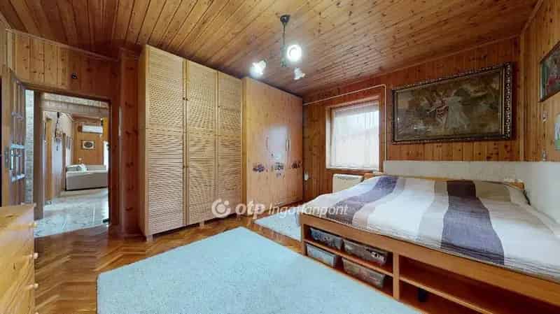 Nyíregyháza családi ház eladó - 82 m² - 3 garázs - parkosított telek