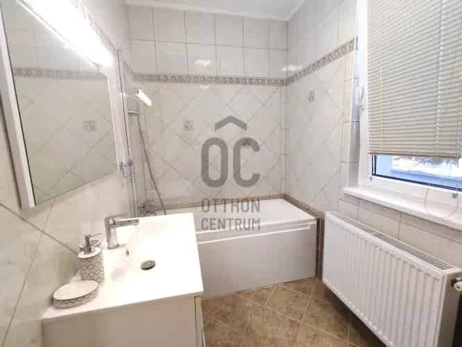 Debreceni kiadó lakás garázzsal 81m2 3 szoba