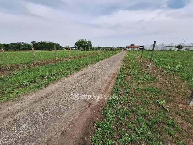 Eladó építési telek Tiszakécske Kerekdombon