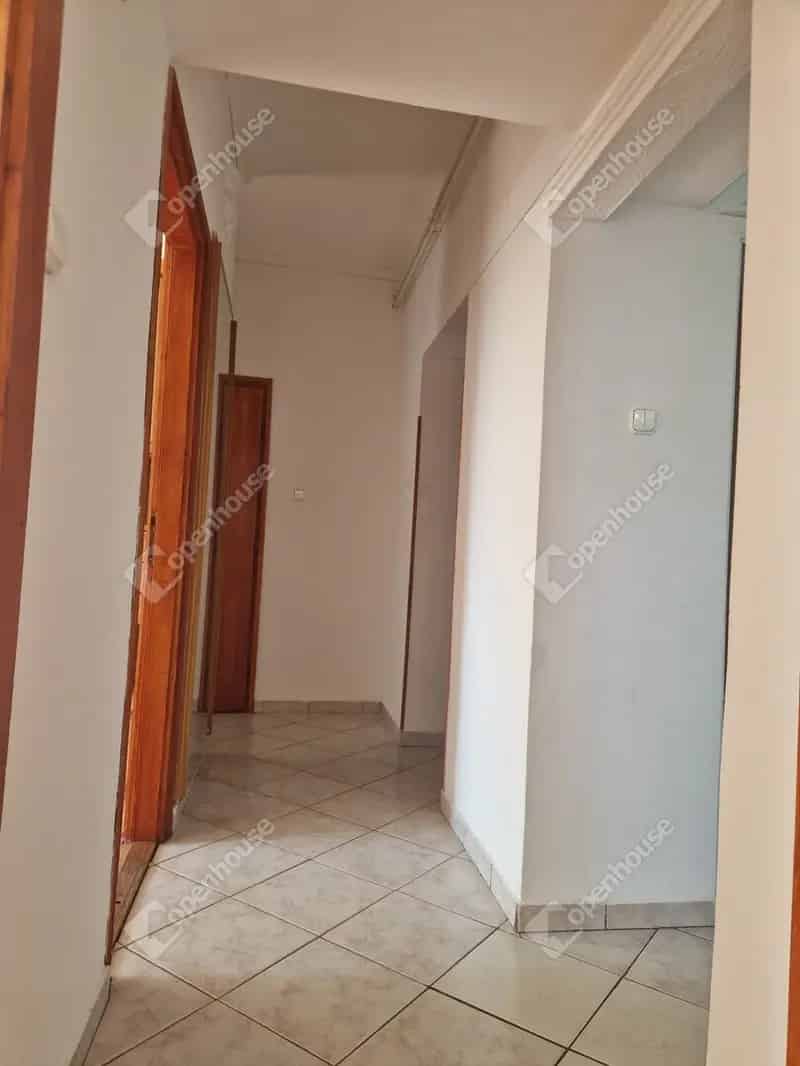 Komáromi Társasházi Lakás Eladó - 64 m² - 3 Szoba