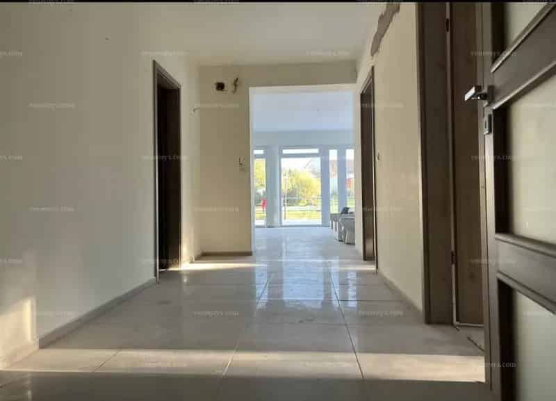 Balatonszárszó 4 Lakásos Társasház Wellness-szel Eladó
