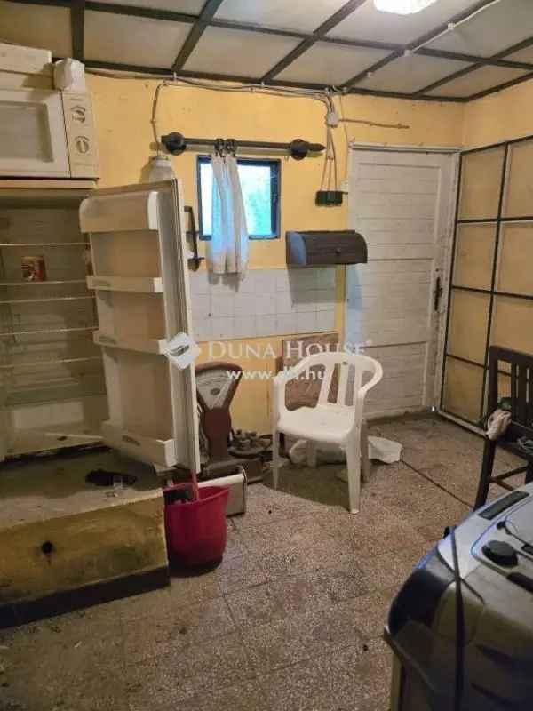 Kozármisleny külterületi kis ház eladó - ideális pihenésre