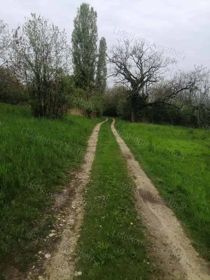 Karmacsi zártkert eladó 2937 m2