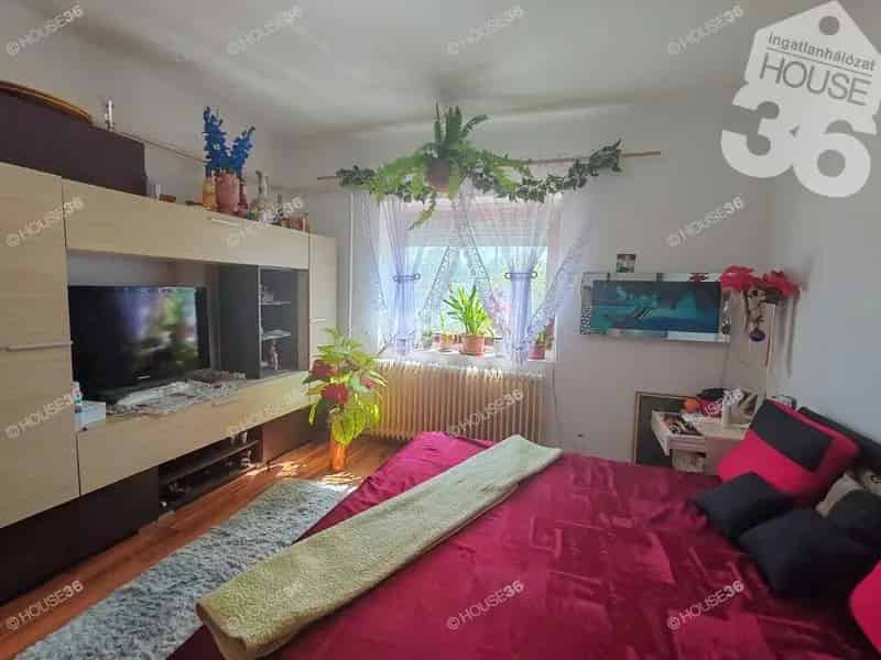 Kecskemét Alsószéktó - 2 Ház 1 Telken - 1500 m²