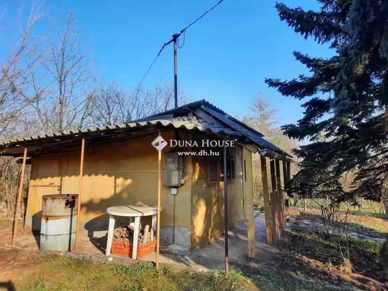 Zsámbék Panorámás Telek Kis Házzal Eladó