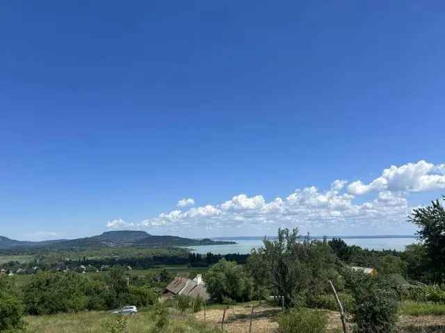 Eladó panorámás telek Balatonedericsen egyedülálló kilátással