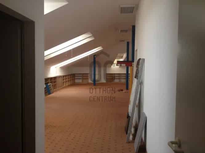 Budakeszi Irodák Kiadó - 20-230 m2 - Zöldövezet - Parkolás