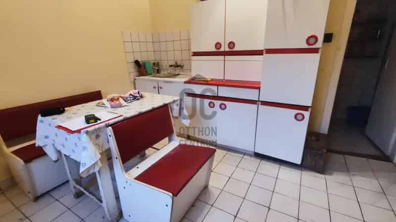 Váli családi ház eladó 706 nm-es telekkel felújítandó