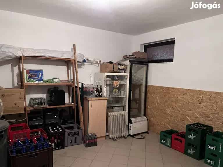 Tatabányai üzlethelyiség eladó - Piaci ár alatt