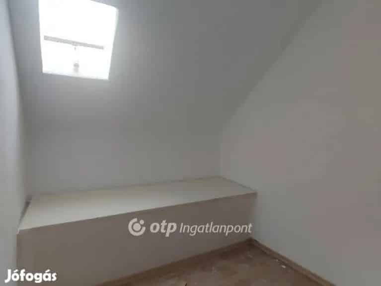 Bocskaikert ház eladó dupla telekkel 51 7 m2
